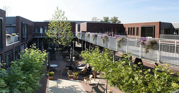 Cuando comenzó a desarrollar la idea, el administrador Eloy van Hal pensó en qué clase de institución quisiera él para sus padres y para sí mismo.